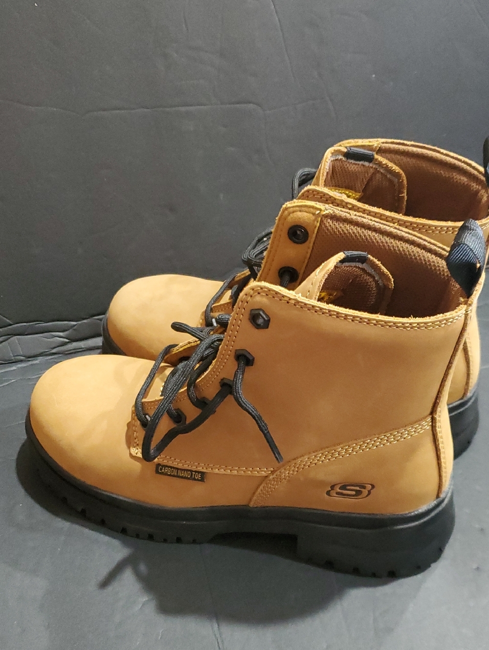 Skechers Women's Work Foxgrove Composite Toe‎ rugged lug sole boots size 7 new